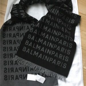 Balmain Black and Gray Logo Scarf unisex 100% authentic